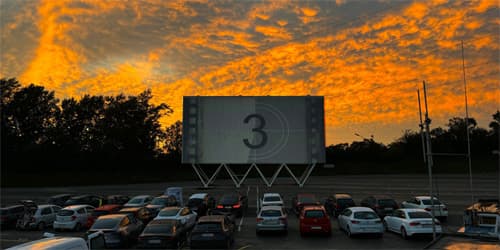 Heute im Kino. Der Filmabend im Kino heute Countdown. Heute im Kino Wien. Der Filmabend im Kino heute. Autokino Wien
