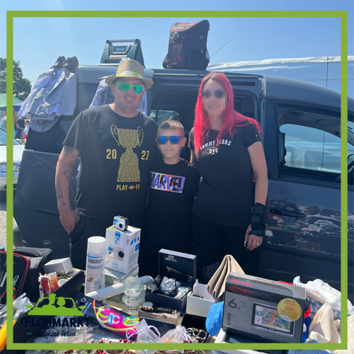 Kinderflohmarkt Ausstellertisch mit Lego