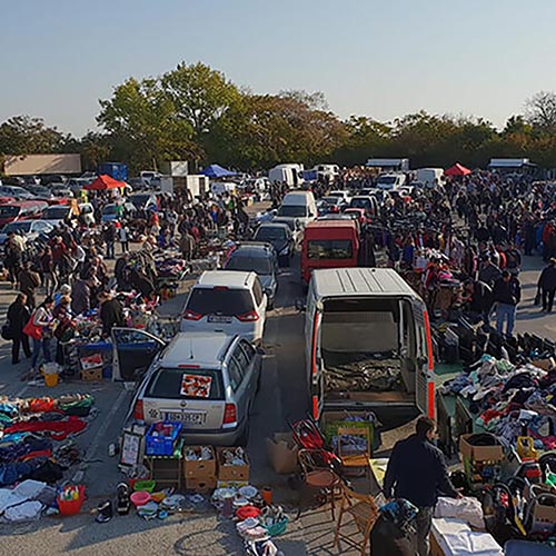 Viele Flohmarkt Aussteller. Günstige Platzgebühren, Top Standplätze