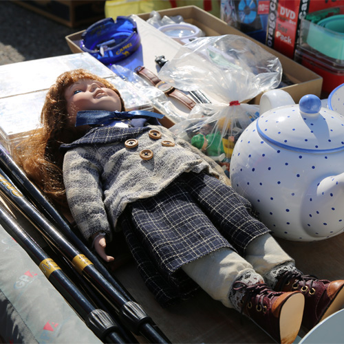 Foto von nett gestalten Flohmarktstand nicht ohne Standgebühr
